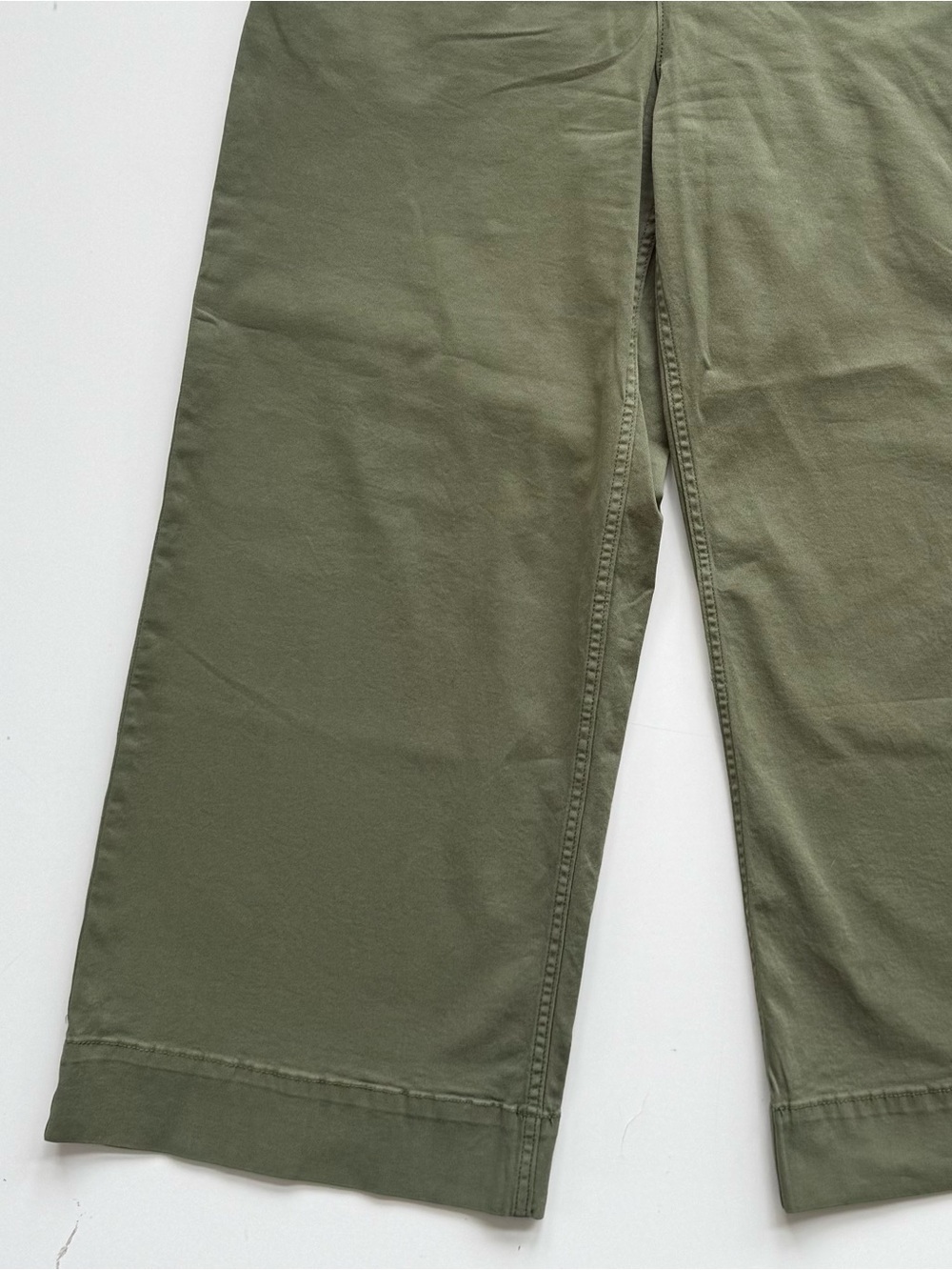 Caslon Ultra High Rise Green Twill Pants size 8 - Picture 5 of 8